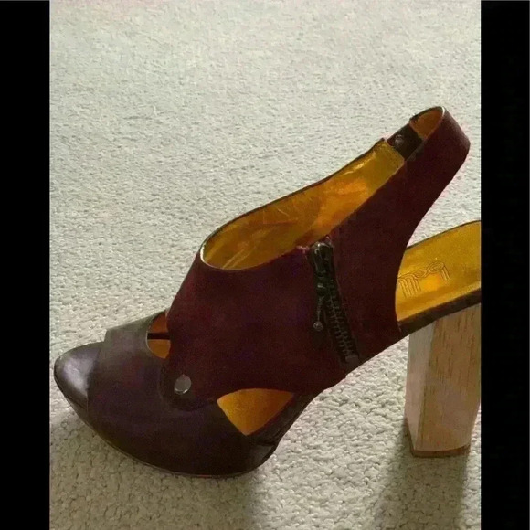 Belle by Sigerson Morrison Burgundy sandals - Picture 6 of 11